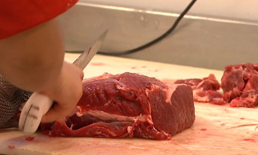Preço da carne cai para o consumidor, diz Ministério da Agricultura
