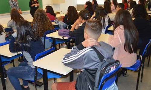 Governo de São Paulo libera R$ 1 bilhão para beneficiar escolas
