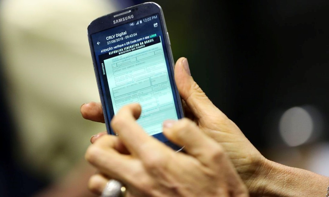 Documento do carro terá só versão digital até o mês de junho em todo o país