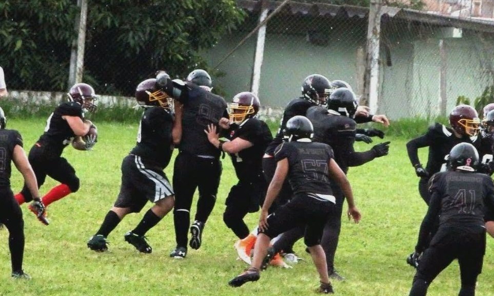 Carrascos-Football/Franca enfrenta o Barrinha Black Eagles neste domingo, 23