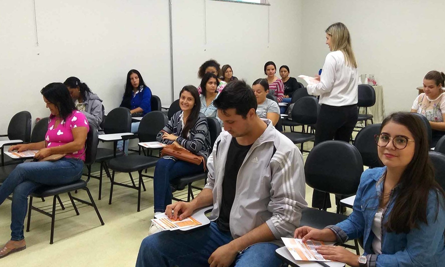 APAE-Franca recebe grupo para capacitação de seu Programa de Voluntariado