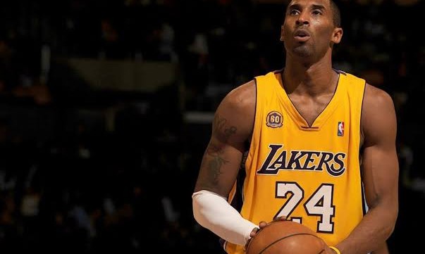 Assustador! Post de 2012 previu morte de Kobe Bryant em helicóptero