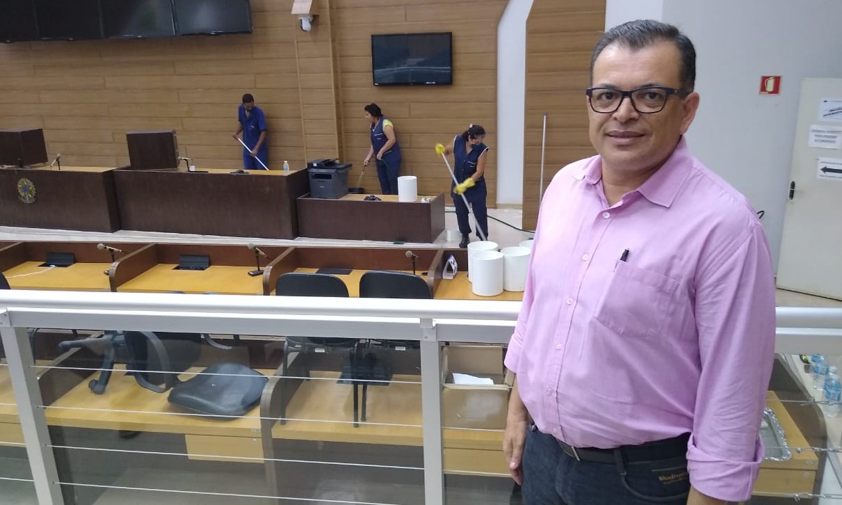 Depois de reparos, Defesa Civil de Franca libera para uso o Plenário da Câmara