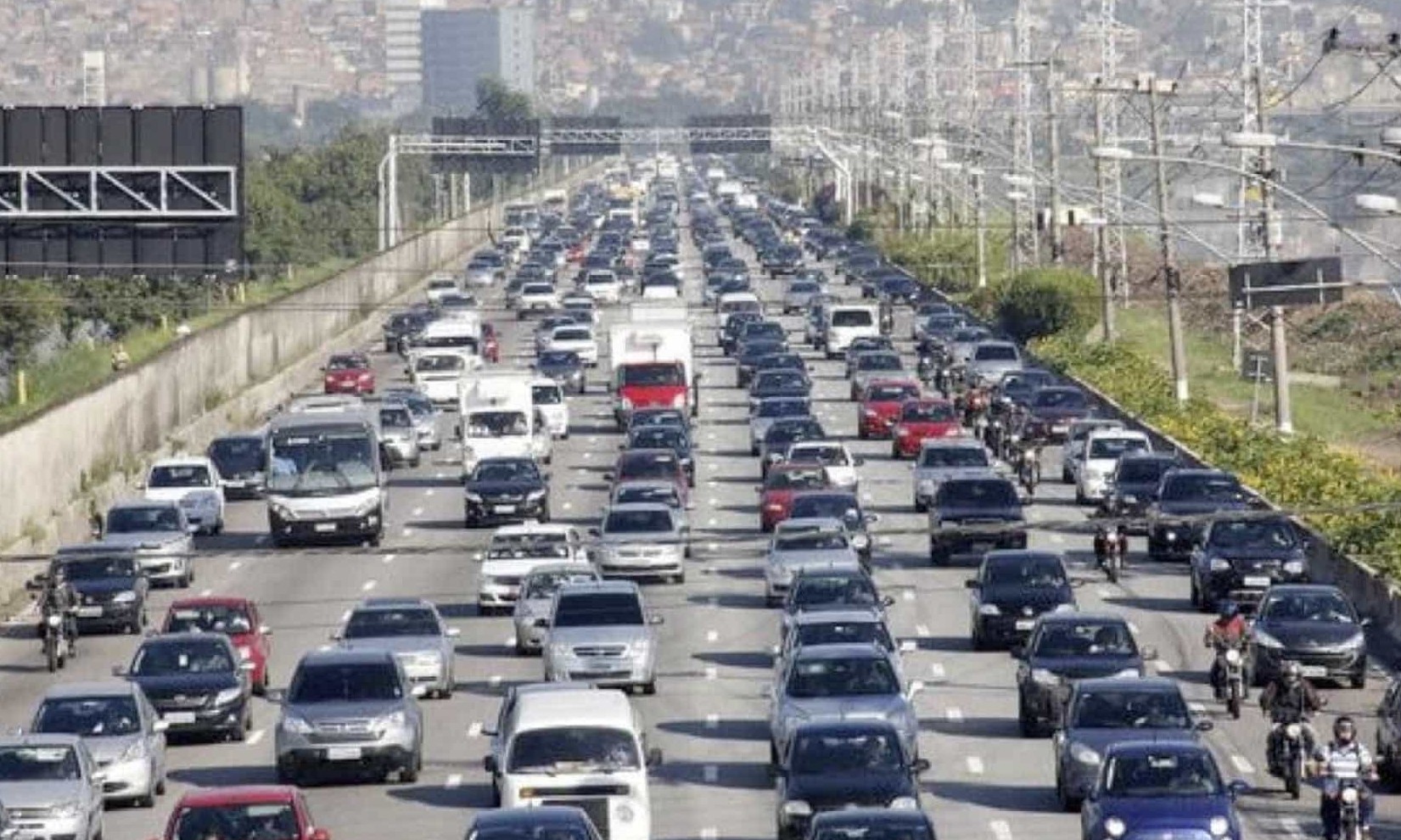 Fique de olho: em 10 anos Brasil não venderá mais carros a gasolina e diesel