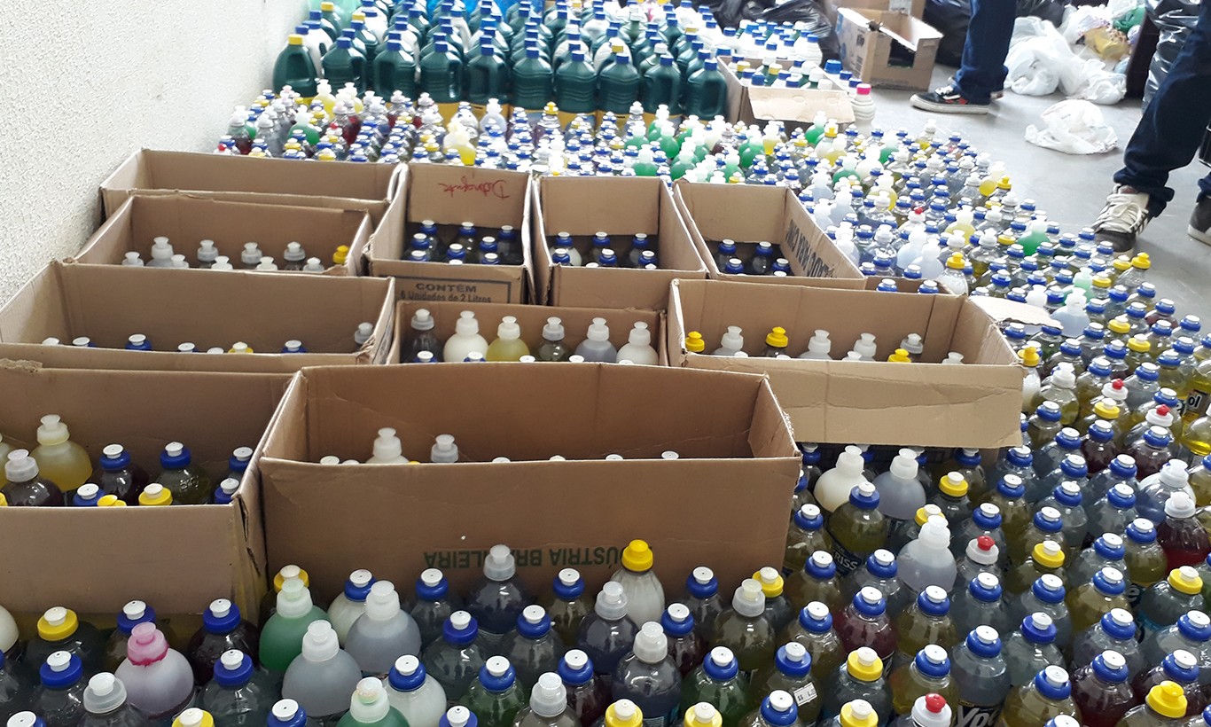 Cervejeiros de Franca entregam mais de 3,3 mil itens de limpeza a entidades