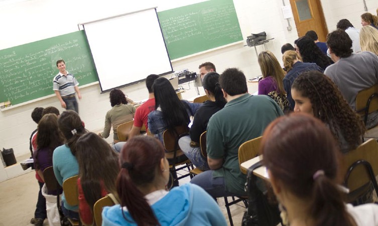 Anhanguera Franca realiza palestra gratuita sobre os desafios da carreira jurídica