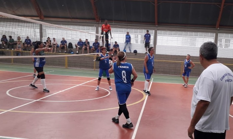 Equipes de vôlei adaptado de Franca começam a treinar de olho nos JORI