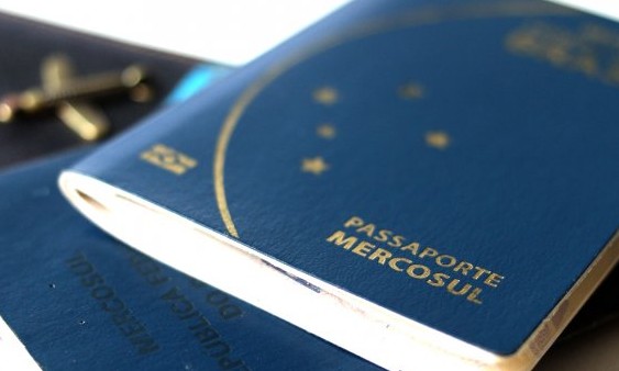 Estudantes e docentes de países do Mercosul terão visto gratuito de residência
