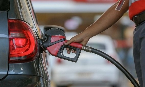 Preço da gasolina e diesel cai pela segunda vez na mesma semana. Veja aqui