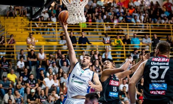 NBB decide retomar a temporada já nos playoffs. SESI Franca avança em 2º