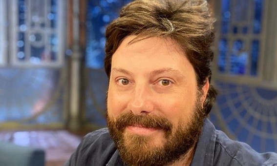 Nem tudo agrada: Danilo Gentili muda visual e é detonado por internautas