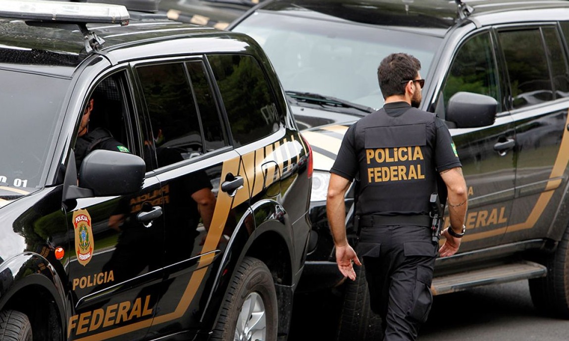 Polícia Federal e Receita fazem operação de busca e apreensão em Franca