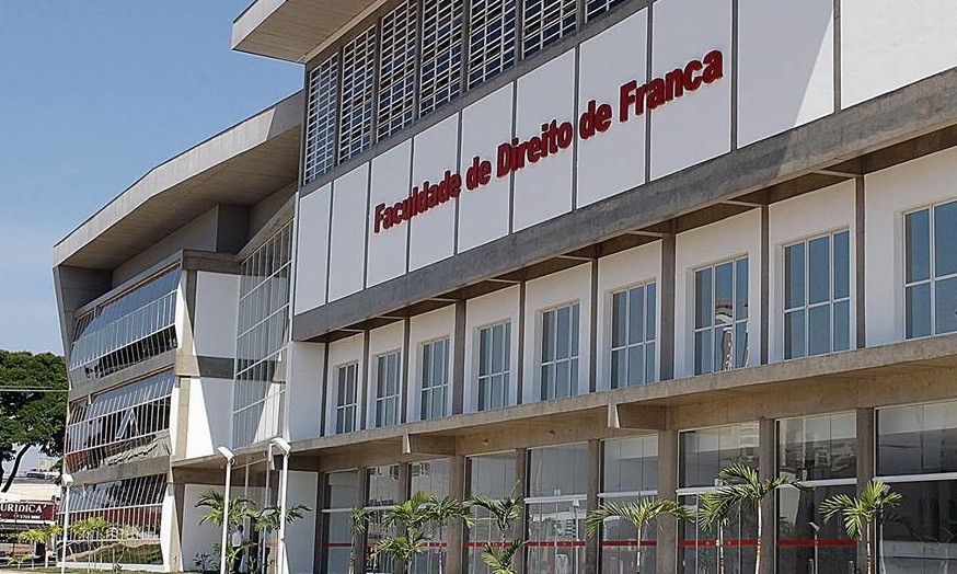 Faculdade de Direito de Franca prorroga inscrições para bolsa de estudos