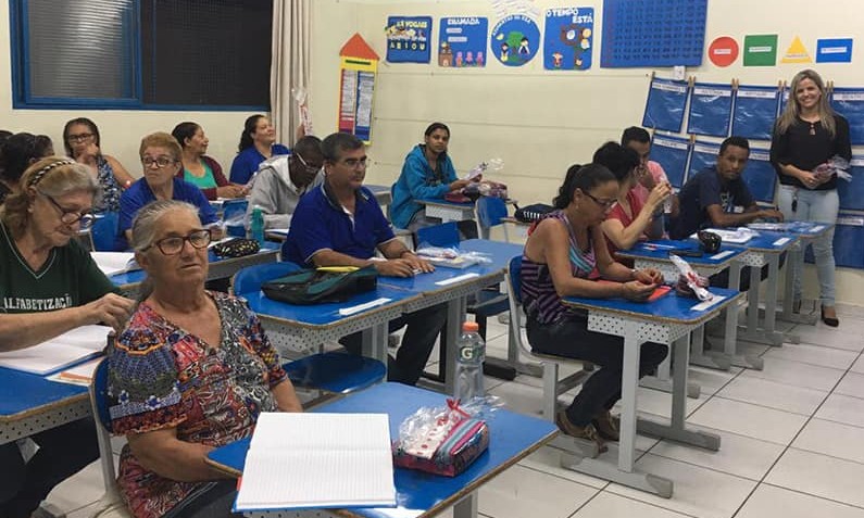 Projeto de alfabetização de adultos em Franca beneficia mais de 400 pessoas