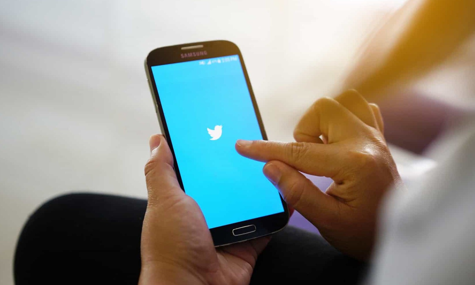 Twitter apagará ‘tweets’ que discriminem idade, deficiência ou doença