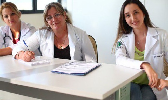 Concurso: governo quer mais 5 mil médicos para combate ao coronavírus