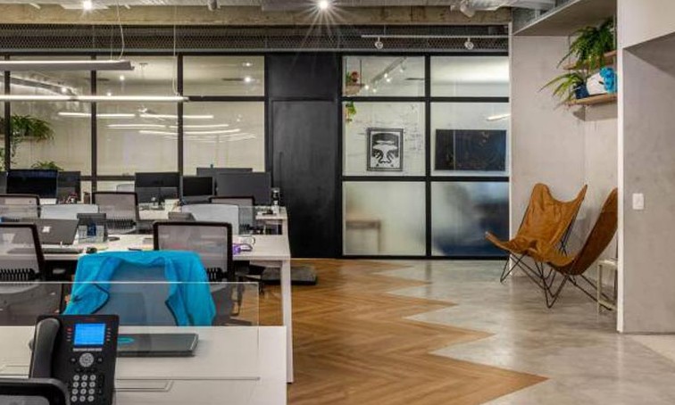 Empresa implanta semana de 4 dias de trabalho para testar produtividade