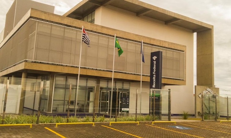 Receita Federal de Franca avisa que só atenderá por agendamentos. Saiba mais