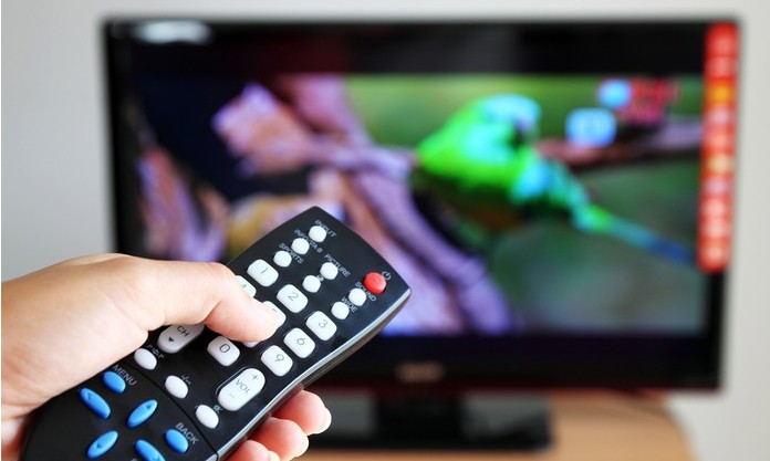 Operadoras abrem canais da TV fechada para ajudar clientes em quarentena