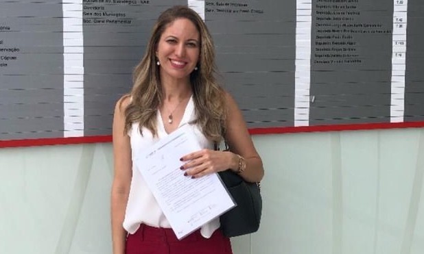 Cristiany de Castro explica origem do auxílio de R$ 600 para trabalhadores