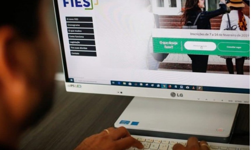 Suspensão do pagamento do Fies durante pandemia é aprovada pelos deputados
