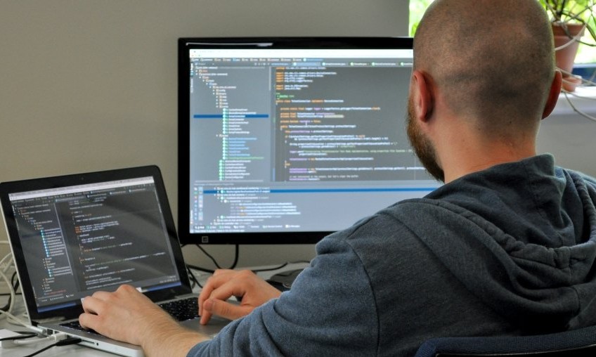 Quer aprender tecnologia? Biblioteca de Franca oferece cursos gratuitos e online