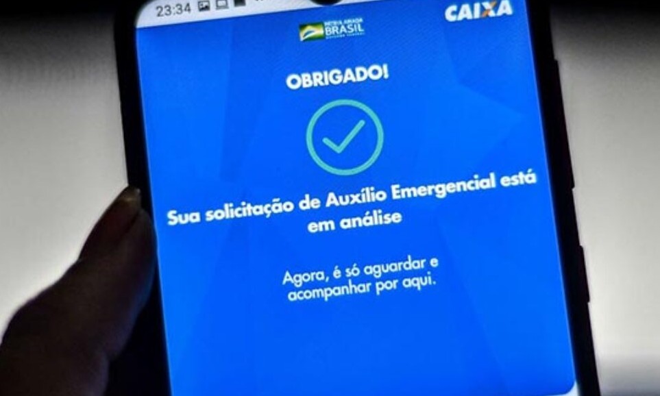 Auxílio-emergencial: avalanche de pedidos em análise gera revolta na web