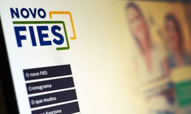 MEC prorroga por 30 dias validação de inscrição no Fies pela segunda vez
