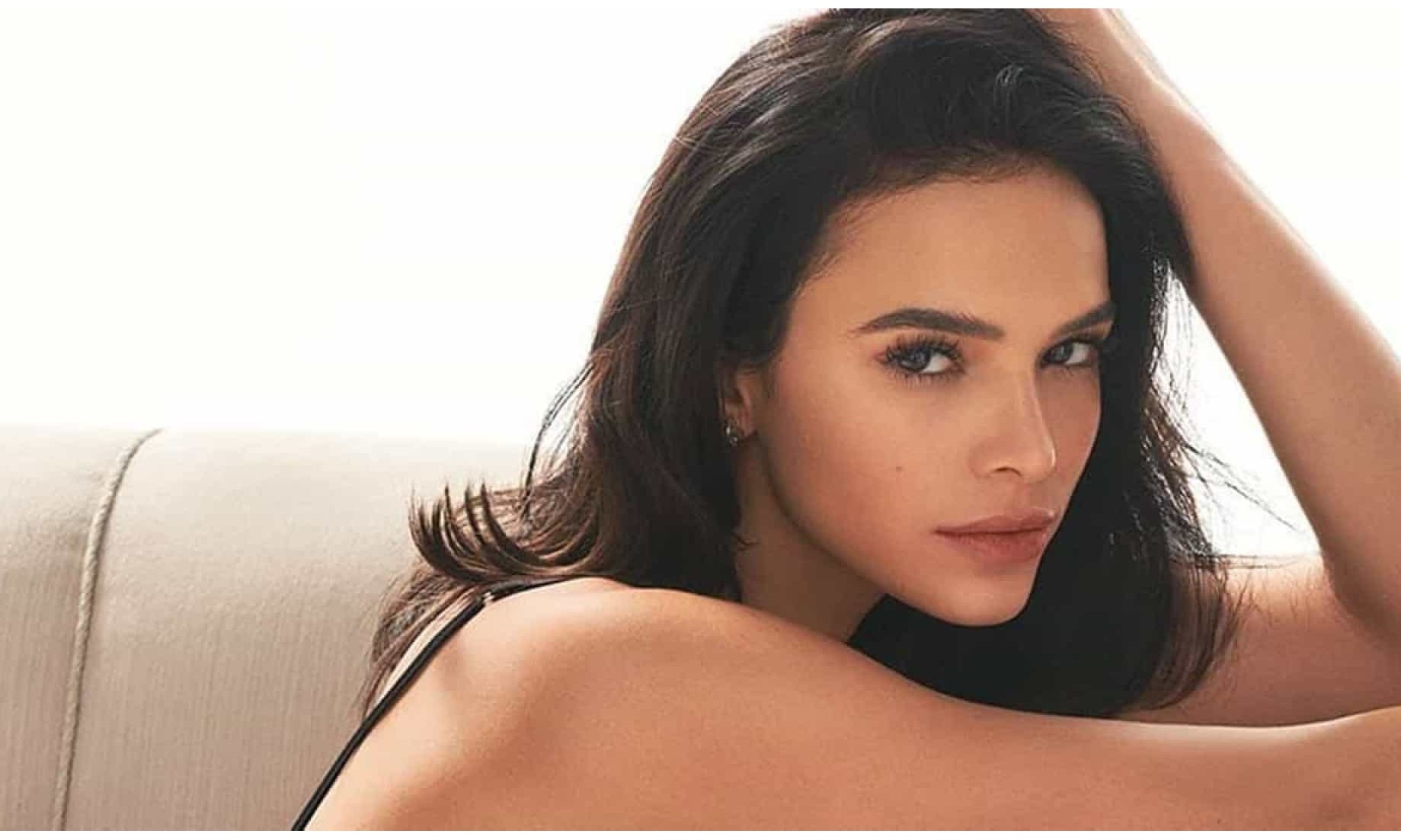Bruna Marquezine diz nas redes sociais que seu cupido está de quarentena