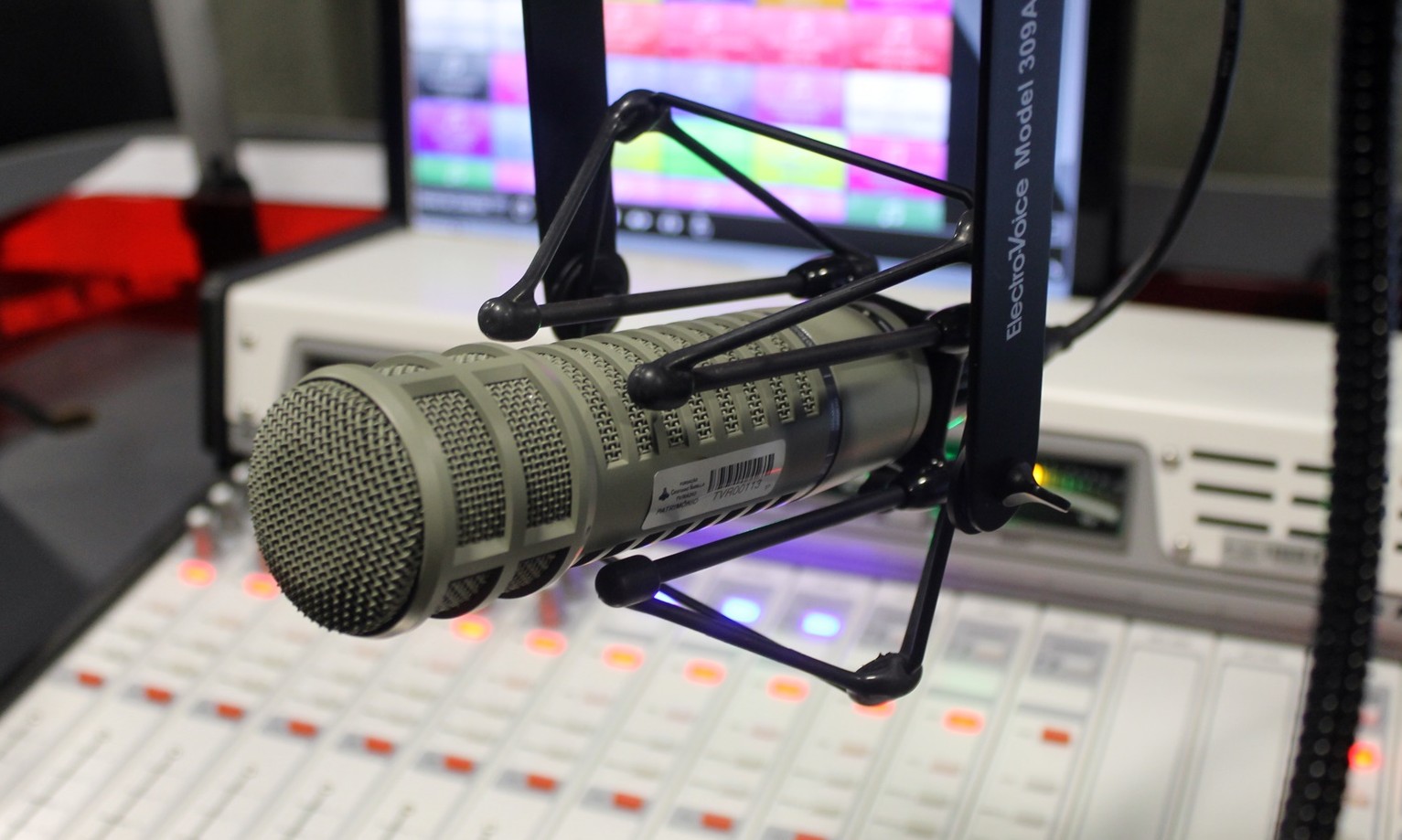 Uni-FACEF vai ter Rádio FM:
Decreto de outorga foi publicado no Diário Oficial