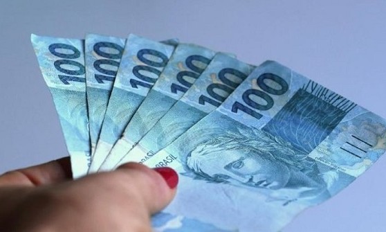 Auxílio de até R$ 1.200 para trabalhadores já tem data para ser liberado. Veja