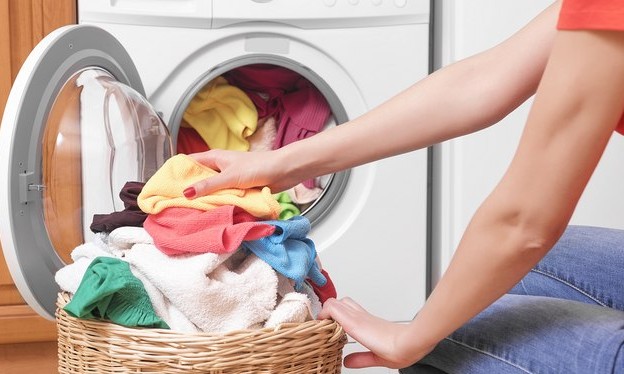 5 dicas para desinfetar as roupas da forma certa em tempos de coronavírus