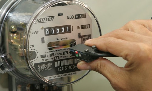 Conta de energia vai ficar mais barata em maio por causa do coronavírus