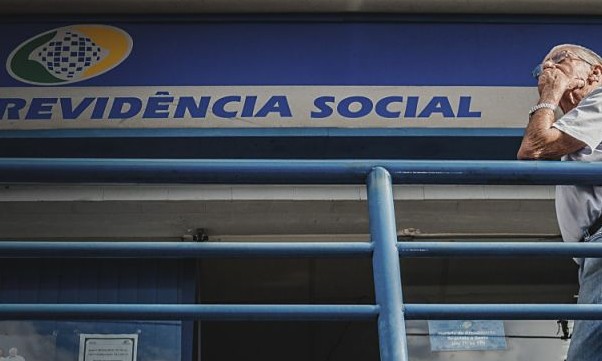 INSS receberá atestado pela internet; quem pedir auxílio-doença antecipa R$ 1.045