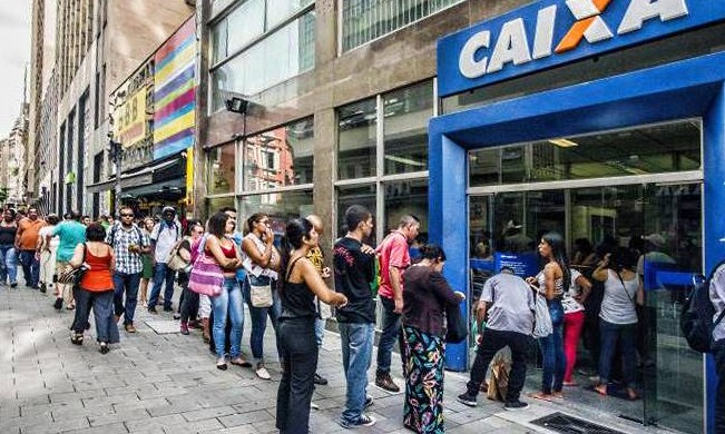 Auxílio emergencial: Nova leva de R$ 600 começa a ser paga na 2ª; saiba pedir