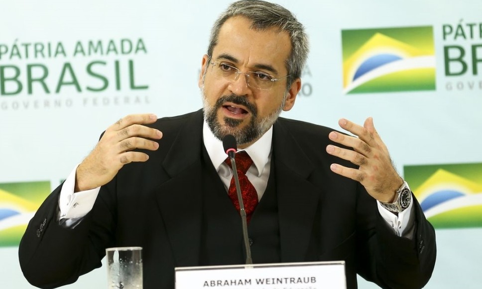 MEC diz vai recorrer da decisão de mudança nas datas do Enem 2020