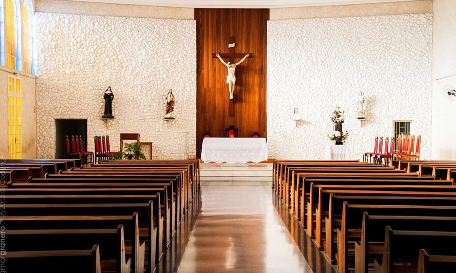 Igreja Santo Antônio tem celebrações às 15h e 19h da Paixão de Jesus Cristo