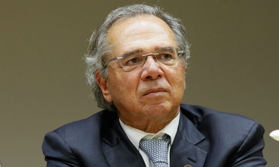 Covid-19: Salário de servidores públicos poderá ser congelado por 18 meses