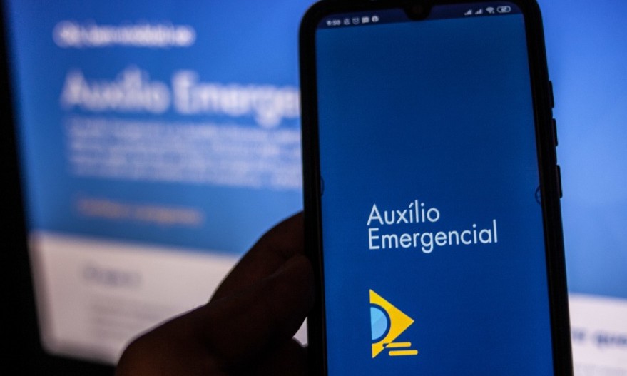 Auxílio de R$ 600 ainda está em análise? Cadastros já podem ser revistos