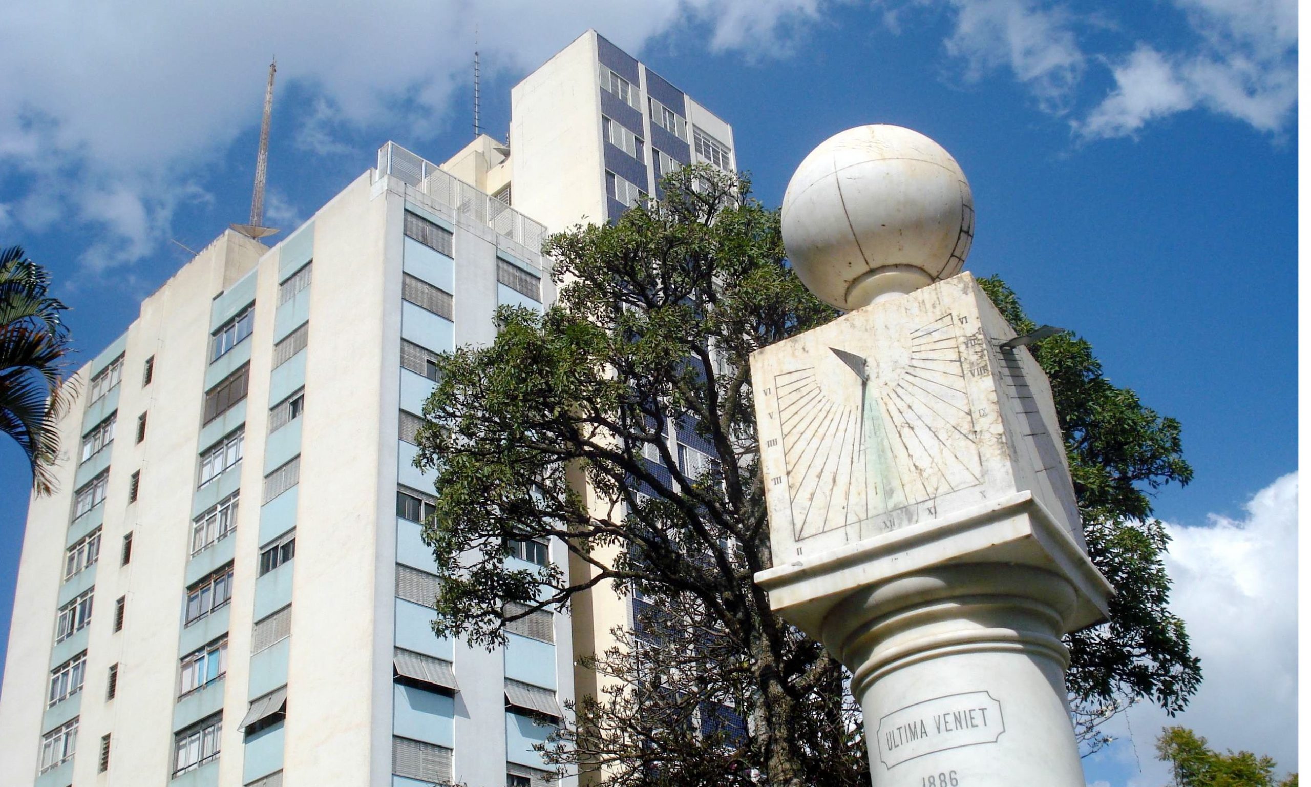 Sol e poucas nuvens no céu serão a marca deste sábado, 02, em Franca, diz previsão