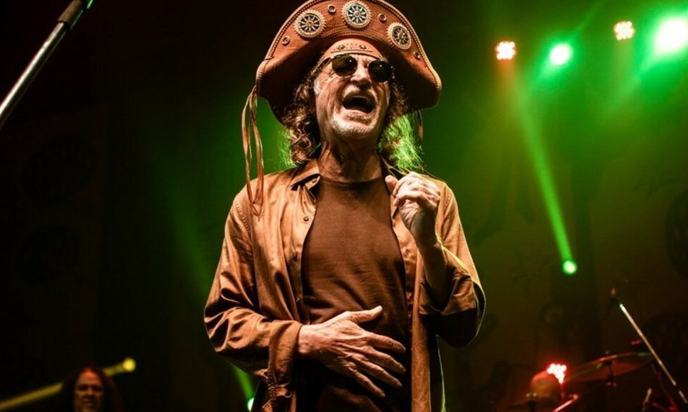 Lives desta quarta, 27, têm muito rock e música brasileira! Confira horários
