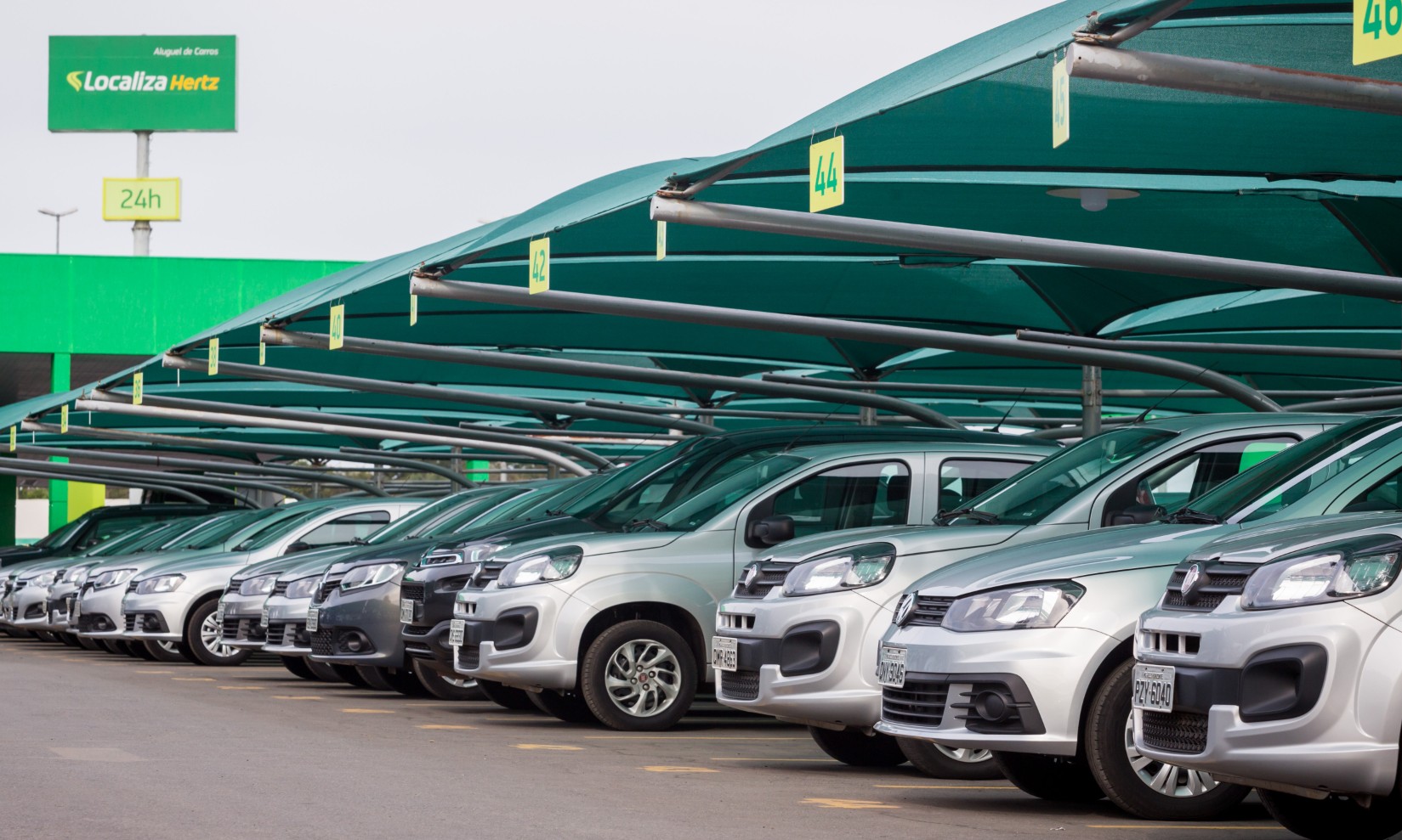 Crise no setor: 160 mil motoristas devolvem carros para as locadoras
