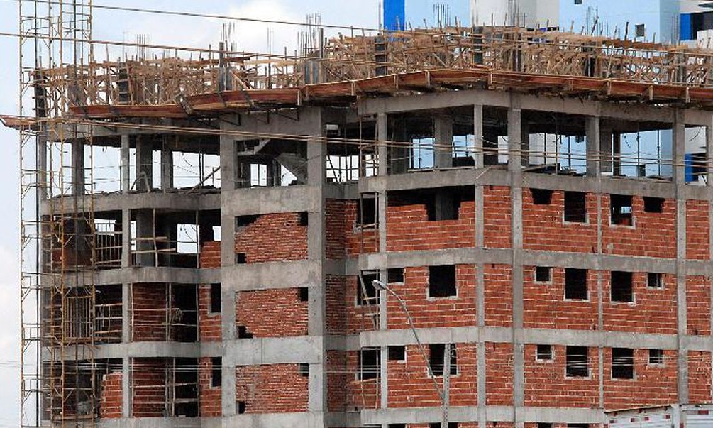 Com crise, lançamentos de imóveis caem 14,8% no primeiro trimestre, diz CBIC