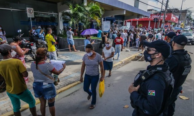 Parlamentares estudam prorrogar auxílio R$ 600 por um ano – saiba aqui