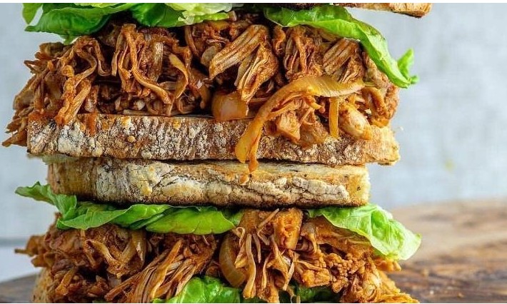 Jaca ganha o mundo como ‘supercomida’ vegana e vai do bife ao sanduíche