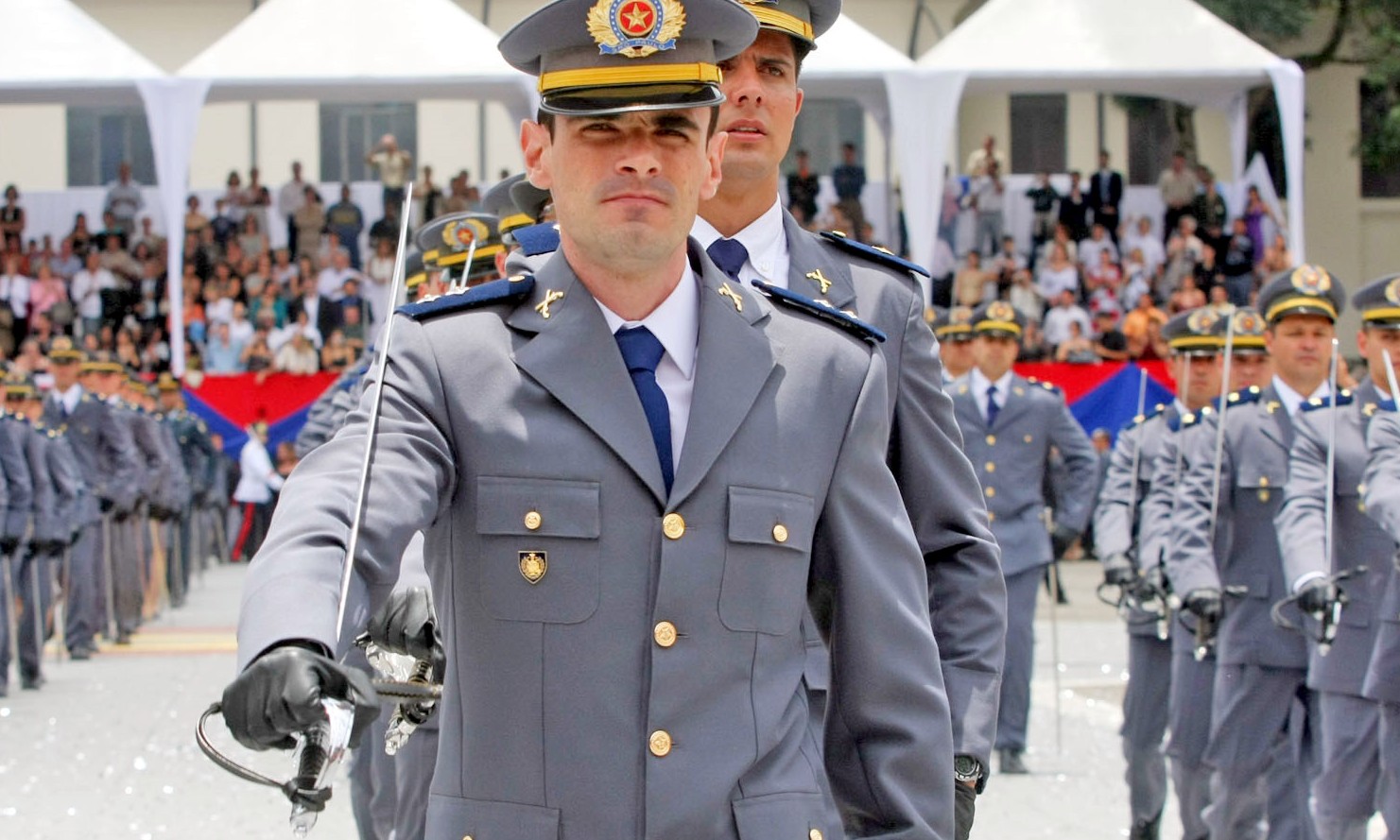 Polícia Militar-SP inscreve para 130 vagas de Oficial com salário até R$ 3.268,33