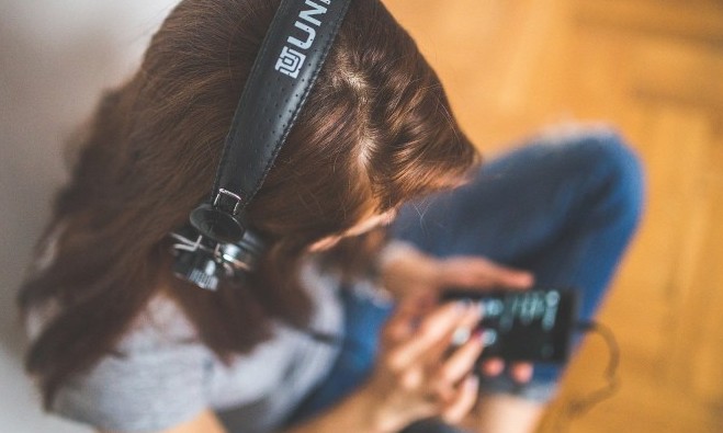 Sem “hora do rush”, pessoas mudam forma de ouvir apps de streaming – veja mais