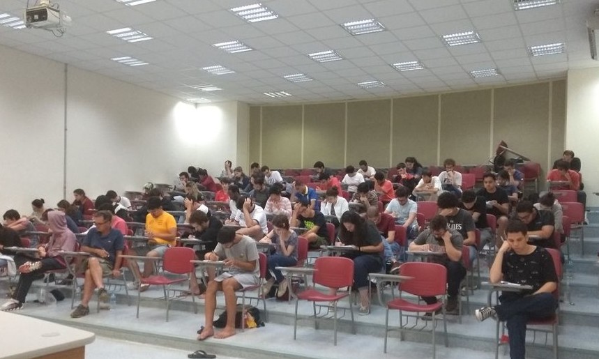 Unicamp: Comvest reduz lista de livros para vestibular após queixas de estudantes