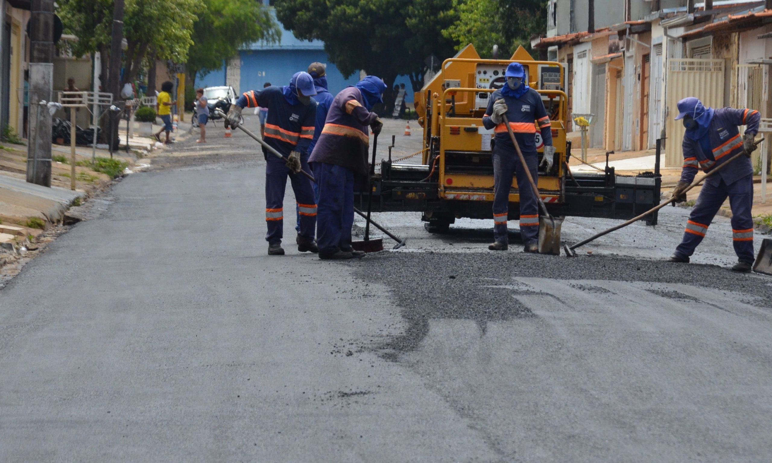 Prefeitura de Franca conclui limpeza e remendo asfáltico no Horto e City Petrópolis