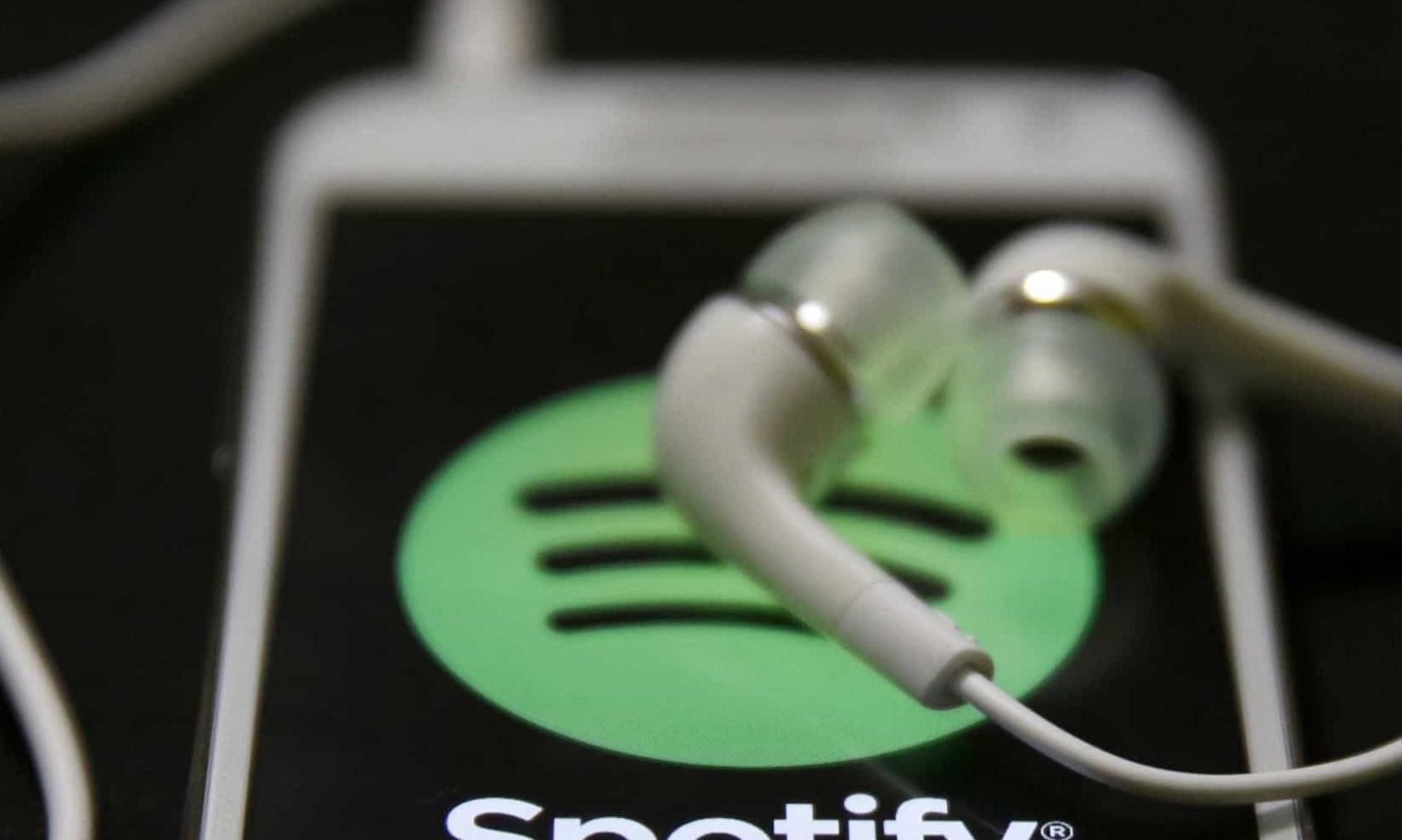 Spotify atende usuários e remove limite de músicas nas listas pessoais